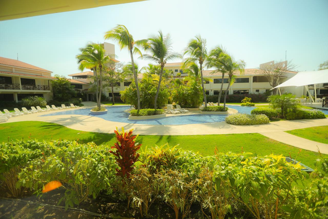 Coronado Luxury Club & Suites Playa Coronado Exterior photo